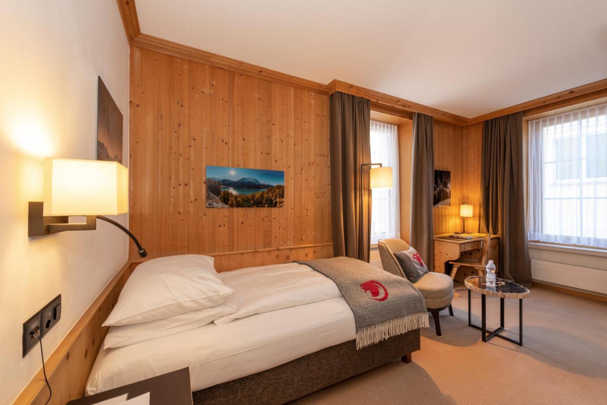 Edelweiss Swiss Quality Hotel Sils Maria Room photo
