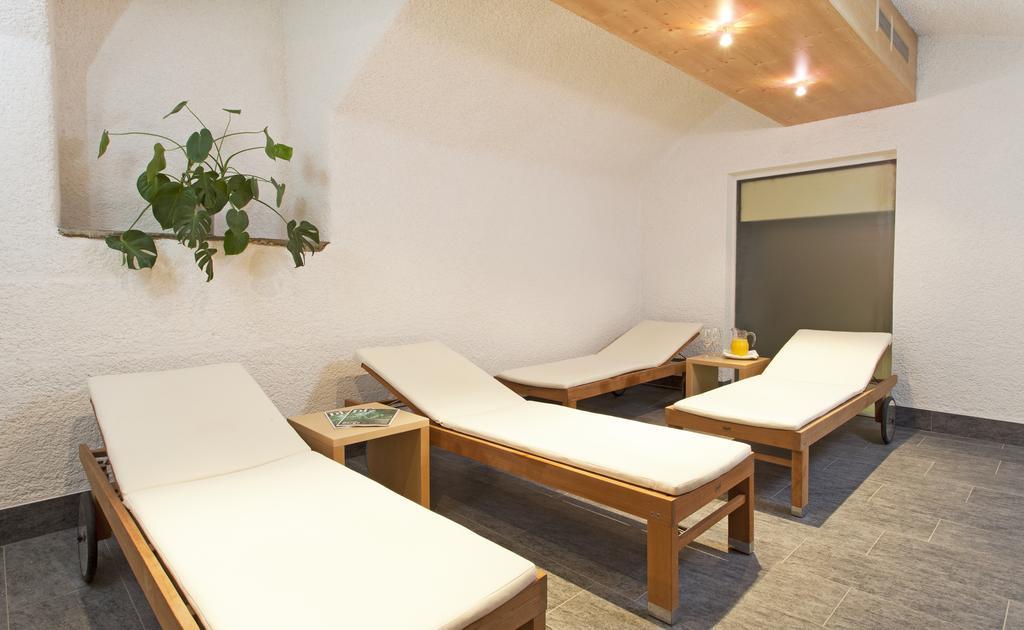 Edelweiss Swiss Quality Hotel Sils Maria Exterior photo